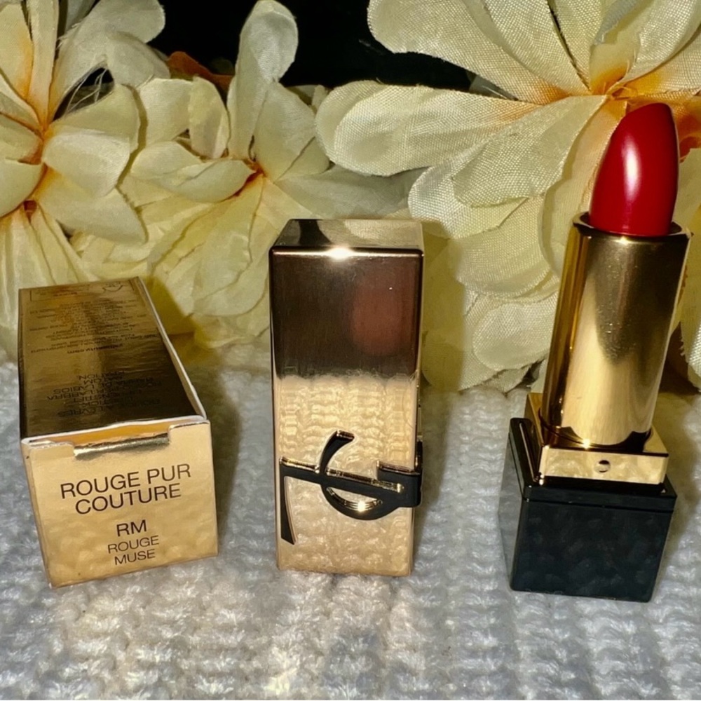 Yves Saint Laurent Rouge Pur Couture lipstick in Vibrant Red tester 0.04oz 1.3g